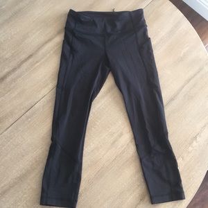Lululemon Fast and Free Crop Legging size 4 black